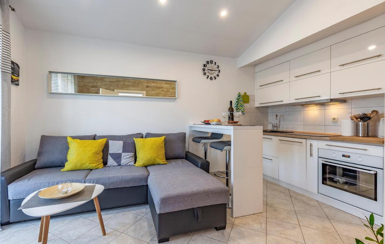 Apartments Denis 2 Медулин Экстерьер фото